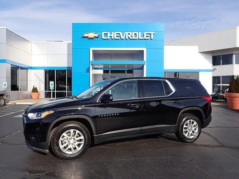 Mosaic Black Metallic Chevrolet Traverse LS.  Click to enlarge.