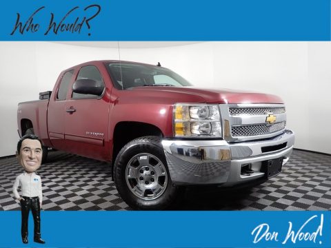 Victory Red Chevrolet Silverado 1500 LT Extended Cab 4x4.  Click to enlarge.