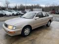 Front 3/4 View of 1995 Toyota Avalon XLS #2