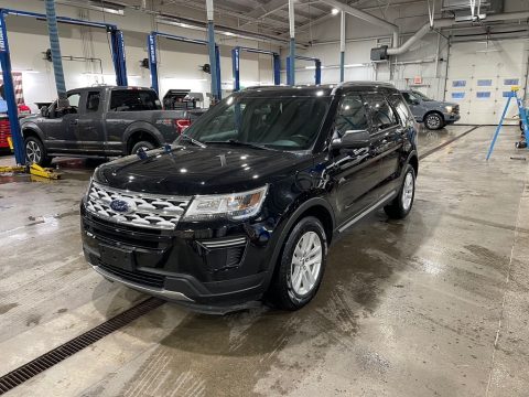 Shadow Black Ford Explorer XLT 4WD.  Click to enlarge.
