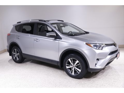 Silver Sky Metallic Toyota RAV4 XLE.  Click to enlarge.