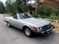 Front 3/4 View of 1981 Mercedes-Benz SL Class 380 SL Roadster #8