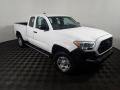 Front 3/4 View of 2016 Toyota Tacoma SR Access Cab 4x4 #4