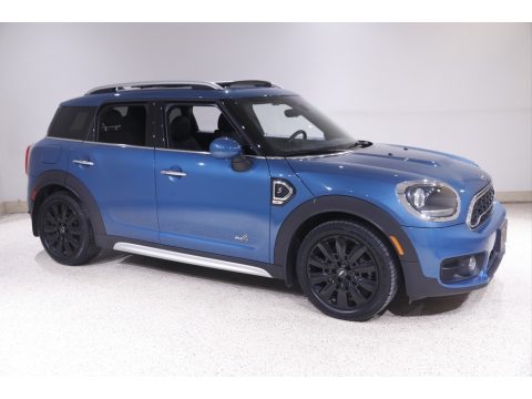 Island Blue Mini Countryman Cooper S All4.  Click to enlarge.
