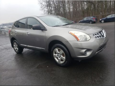 Platinum Graphite Nissan Rogue S.  Click to enlarge.