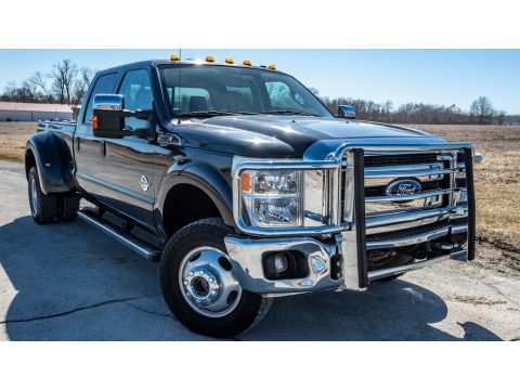 Tuxedo Black Ford F350 Super Duty King Ranch Crew Cab 4x4 Dually.  Click to enlarge.
