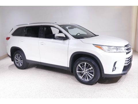 Blizzard Pearl White Toyota Highlander XLE AWD.  Click to enlarge.