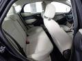 2015 Focus SE Sedan #31