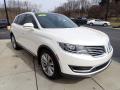 Front 3/4 View of 2016 Lincoln MKX Reserve AWD #8