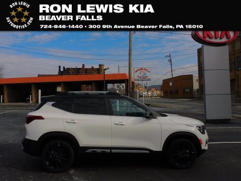 Snow White Pearl Kia Seltos Nightfall Edition AWD.  Click to enlarge.