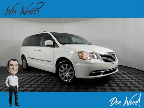 Stone White Chrysler Town & Country Touring.  Click to enlarge.