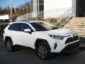 2019 Toyota RAV4 XLE AWD Super White