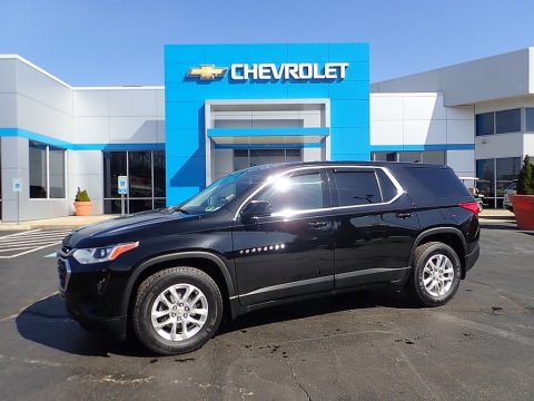 Mosaic Black Metallic Chevrolet Traverse LS AWD.  Click to enlarge.