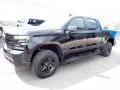Front 3/4 View of 2022 Chevrolet Silverado 1500 Limited LT Trail Boss Crew Cab 4x4 #7