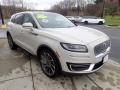 Front 3/4 View of 2019 Lincoln Nautilus Reserve AWD #8
