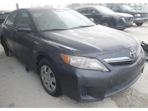 Magnetic Gray Metallic Toyota Camry Hybrid.  Click to enlarge.