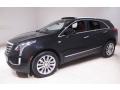 Front 3/4 View of 2019 Cadillac XT5 Luxury AWD #3