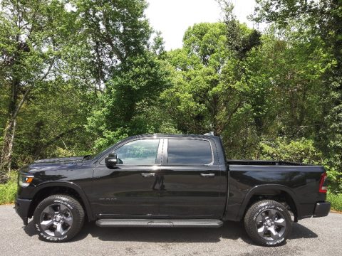Diamond Black Crystal Pearl Ram 1500 Big Horn Built-to-Serve Edition Crew Cab 4x4.  Click to enlarge.