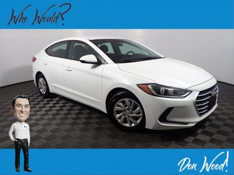 Quartz White Pearl Hyundai Elantra SE.  Click to enlarge.