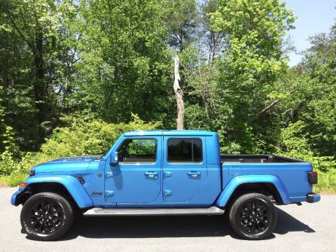 Hydro Blue Pearl Jeep Gladiator High Altitude 4x4.  Click to enlarge.