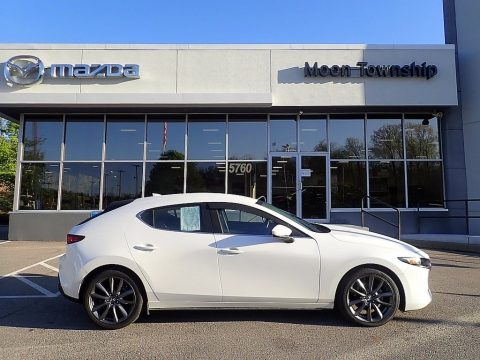 Snowflake White Pearl Mica Mazda MAZDA3 Hatchback Preferred AWD.  Click to enlarge.