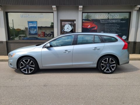 Electric Silver Metallic Volvo V60 T5 Dynamic.  Click to enlarge.
