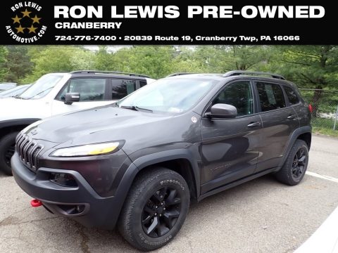 Granite Crystal Metallic Jeep Cherokee Trailhawk 4x4.  Click to enlarge.