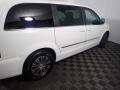 2014 Town & Country S #21 2014 Town & Country S #21
