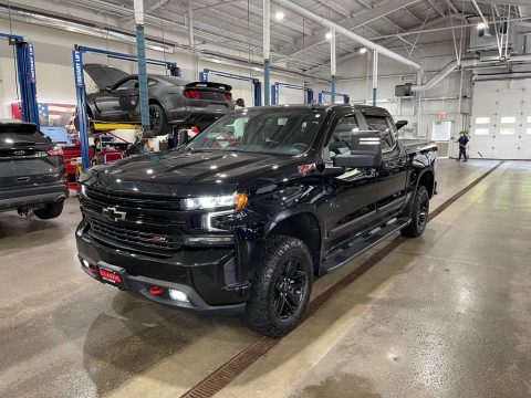 Black Chevrolet Silverado 1500 LT Trail Boss Crew Cab 4x4.  Click to enlarge.