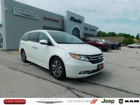 White Diamond Pearl Honda Odyssey Touring Elite.  Click to enlarge.