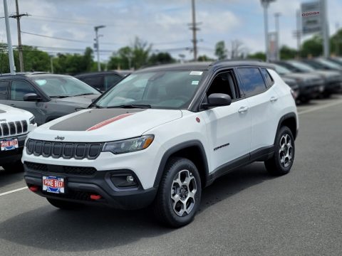 Bright White Jeep Compass Trailhawk 4x4.  Click to enlarge.