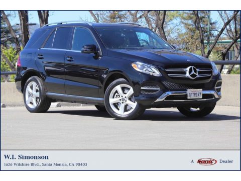 Black Mercedes-Benz GLE 400 4Matic.  Click to enlarge.