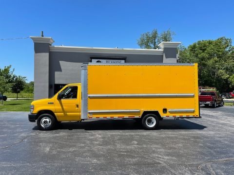 School Bus Yellow Ford E Series Cutaway E350 Commercial Moving Truck.  Click to enlarge.