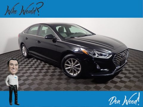 Phantom Black Hyundai Sonata SE.  Click to enlarge.