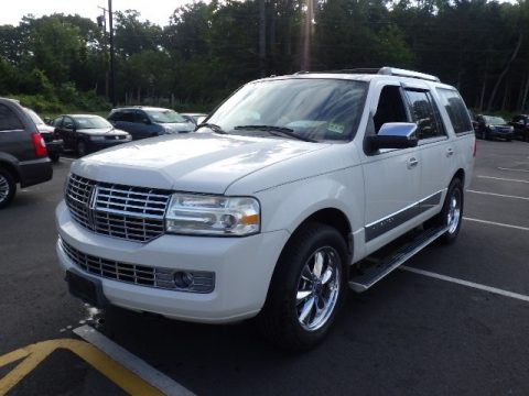 White Chocolate Tri Coat Lincoln Navigator Luxury 4x4.  Click to enlarge.