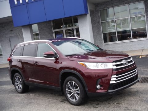 Salsa Red Pearl Toyota Highlander XLE AWD.  Click to enlarge.