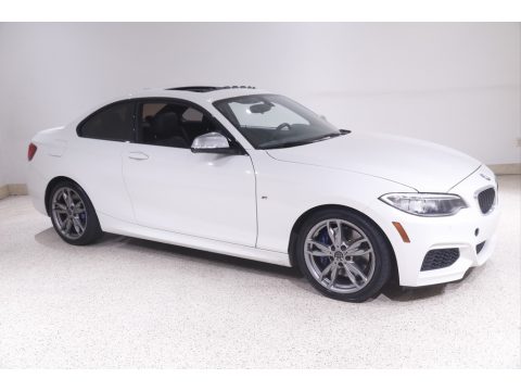 Alpine White BMW 2 Series M235i xDrive Coupe.  Click to enlarge.