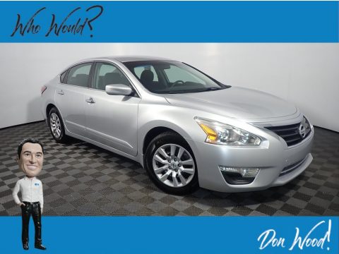 Brilliant Silver Nissan Altima 2.5 S.  Click to enlarge.