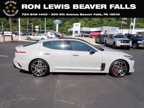 Snow White Pearl Kia Stinger GT2 AWD.  Click to enlarge.