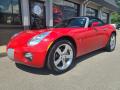 Front 3/4 View of 2007 Pontiac Solstice Roadster #2