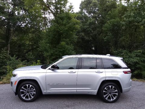 Silver Zynith Jeep Grand Cherokee Overland 4x4.  Click to enlarge.