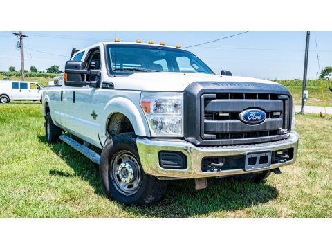 Oxford White Ford F350 Super Duty XLT Crew Cab 4x4.  Click to enlarge.