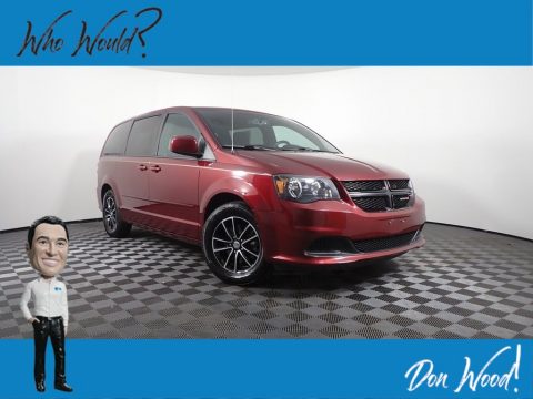 Octane Red Dodge Grand Caravan SE.  Click to enlarge.