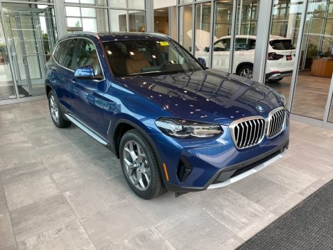 Phytonic Blue BMW X3 xDrive30i.  Click to enlarge.