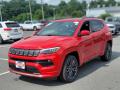 Front 3/4 View of 2022 Jeep Compass Limited 4x4 #1