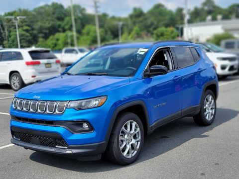 Laser Blue Pearl Jeep Compass Latitude 4x4. Click to enlarge. Laser Blue Pearl Jeep Compass Latitude 4x4. Click to enlarge.