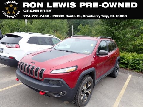 Deep Cherry Red Crystal Pearl Jeep Cherokee Trailhawk 4x4.  Click to enlarge.