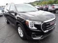 Front 3/4 View of 2022 GMC Terrain SLE AWD #9