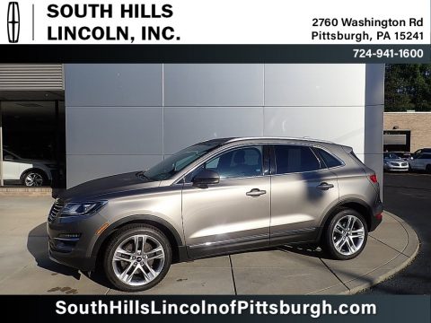 Luxe Metallic Lincoln MKC Reserve AWD.  Click to enlarge.