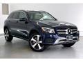 Front 3/4 View of 2019 Mercedes-Benz GLC 350e 4Matic #34